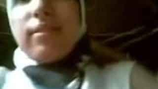 عراقية محجبة كسها يخاف من الأصبع – سكس عراقي